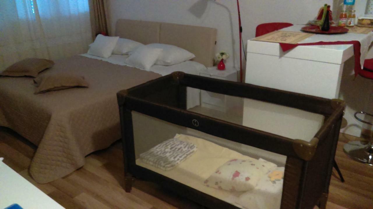 Klara Studio Apartman Split Kültér fotó